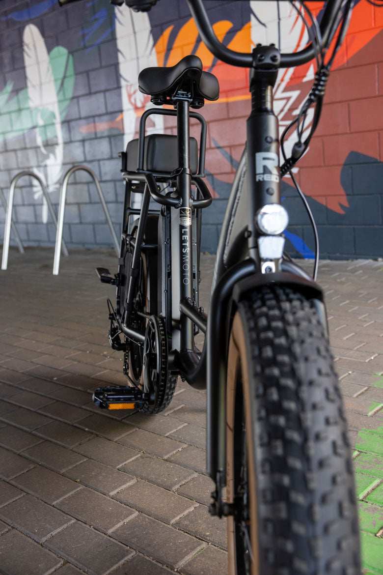 files/Let_s_Moto_2025_2.jpg